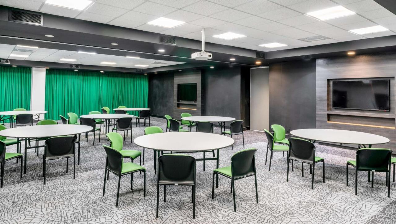 Park Inn by Radisson Polokwane Bagian luar foto