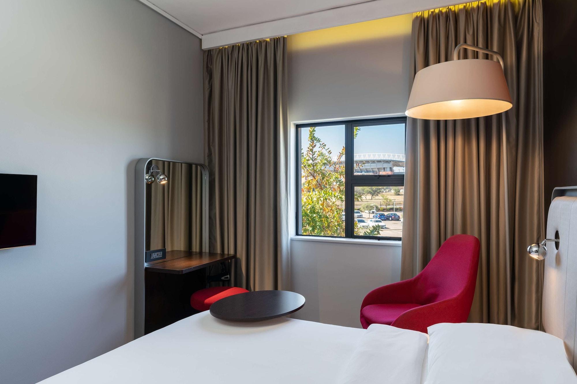 Park Inn by Radisson Polokwane Bagian luar foto