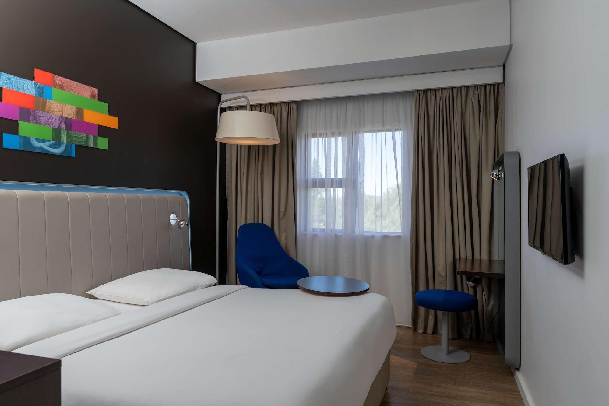 Park Inn by Radisson Polokwane Bagian luar foto