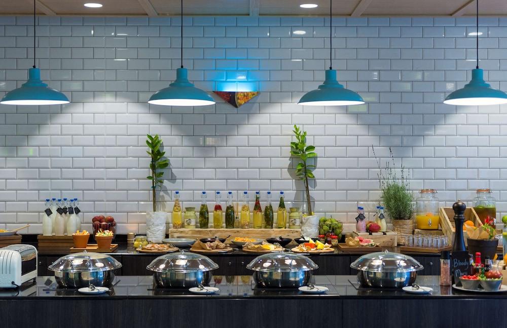 Park Inn by Radisson Polokwane Bagian luar foto